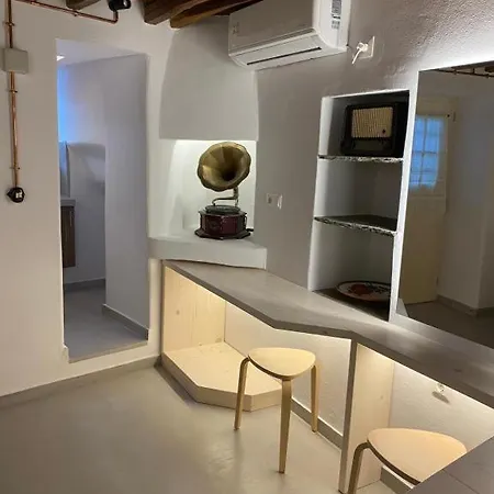 Cozy Paros Apartment